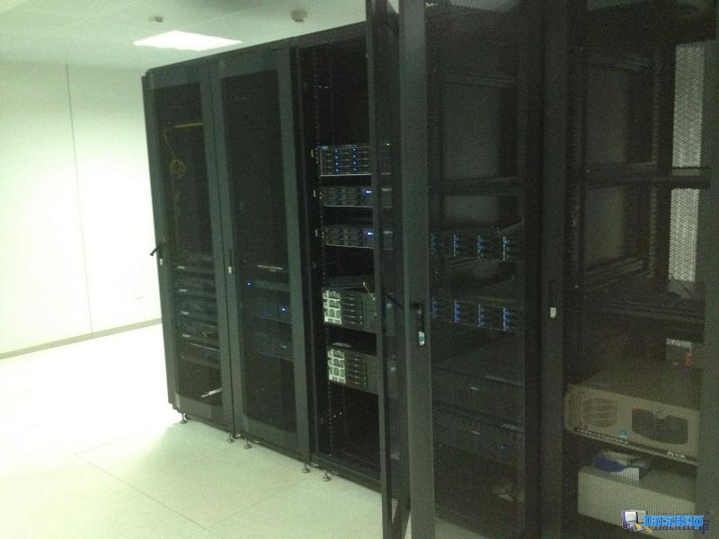 聊城職業學院ESX-SERVER的存儲LUN錯誤合并虛擬機數據恢復